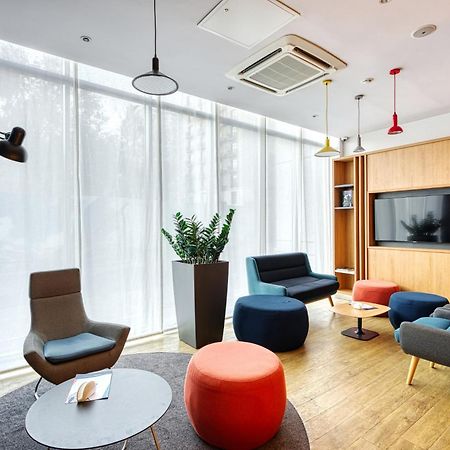 Holiday Inn Express - Almaty By Ihg Екстериор снимка