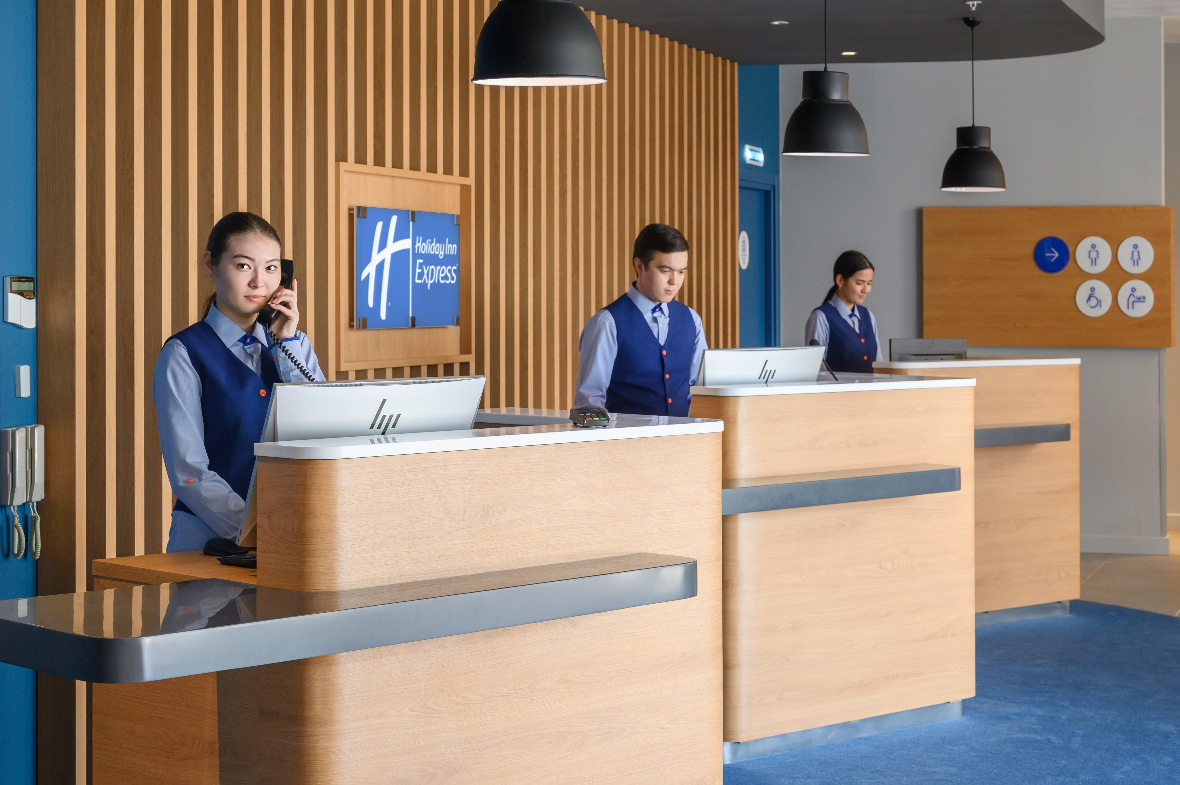 Holiday Inn Express - Almaty By Ihg Екстериор снимка